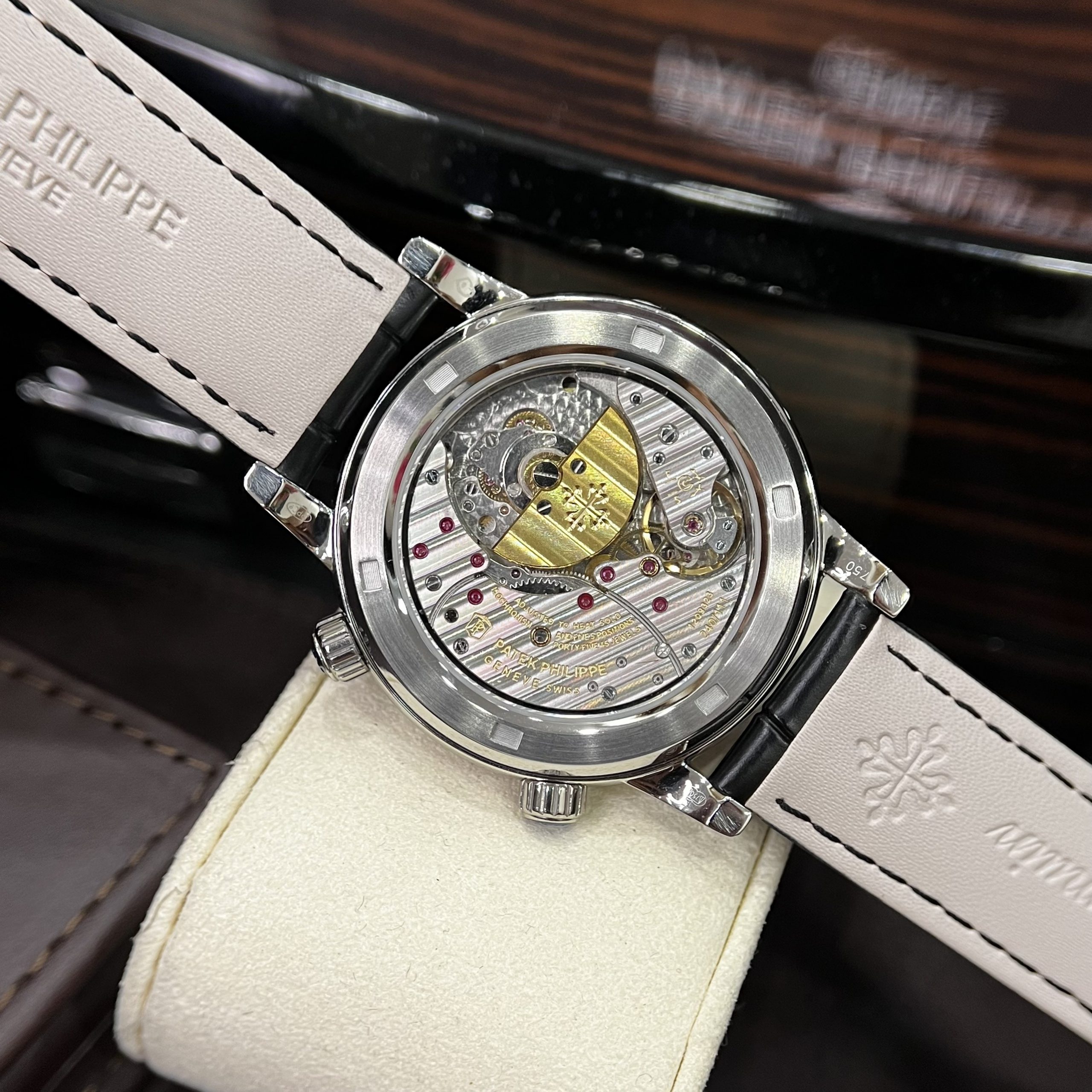 Đồng hồ Patek Philippe Automatic Đồng hồ Patek Philippe Automatic