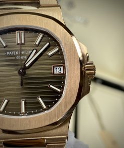 Đồng hồ Patek Philippe Nautilus 5726 super fake 11