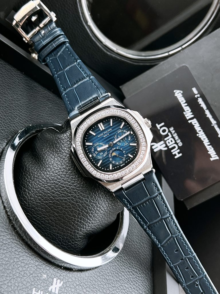 Đồng hồ Patek Philippe Nautilus Fake cao cấp