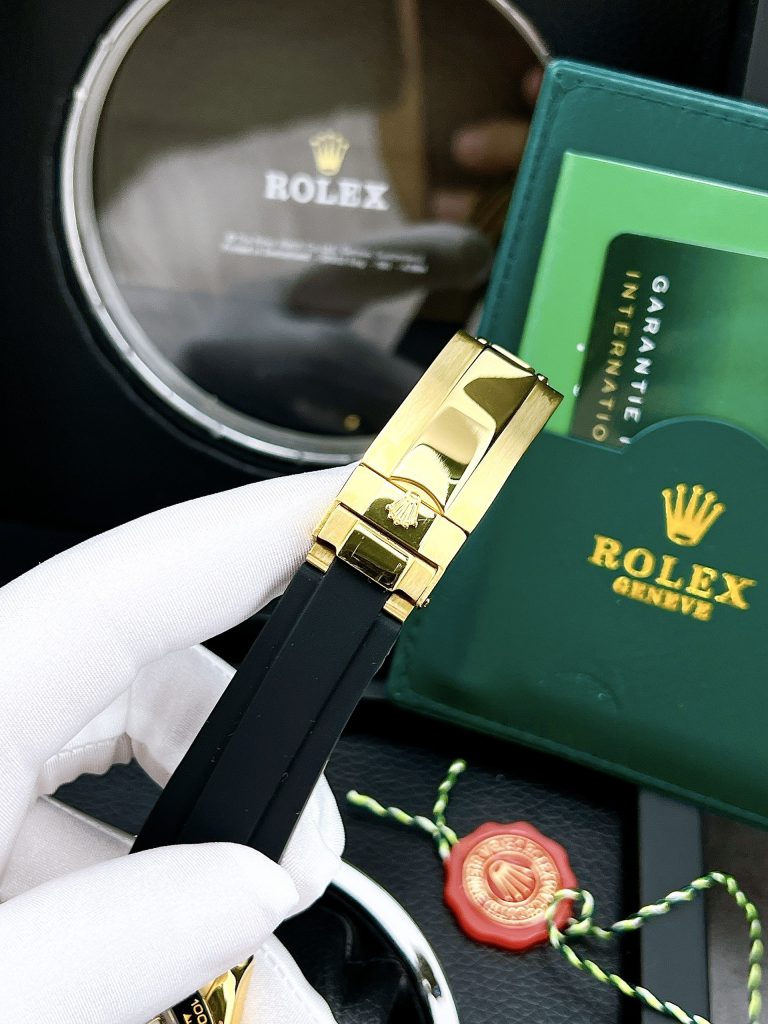 Đồng hồ Rolex Mặt thiên thạch dây cao su