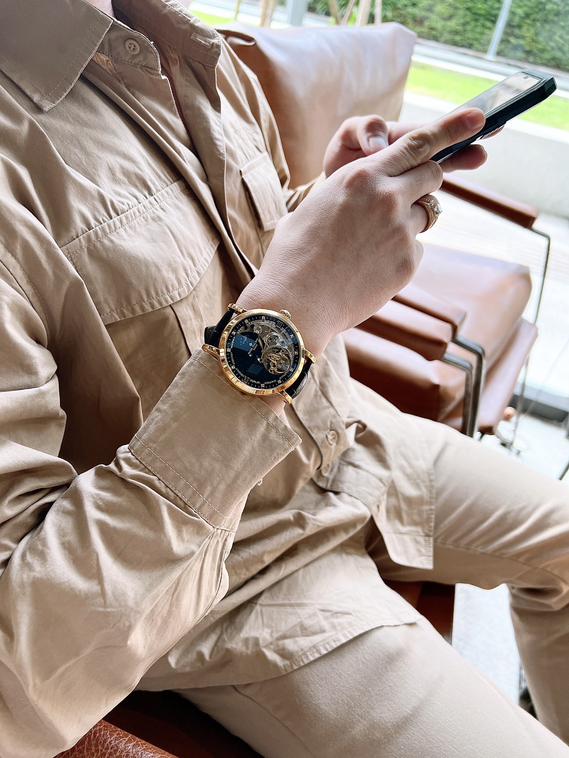 Đồng hồ cơ lộ máy Patek Philippe nam siêu cấp Đồng hồ cơ lộ máy Patek Philippe nam siêu cấp