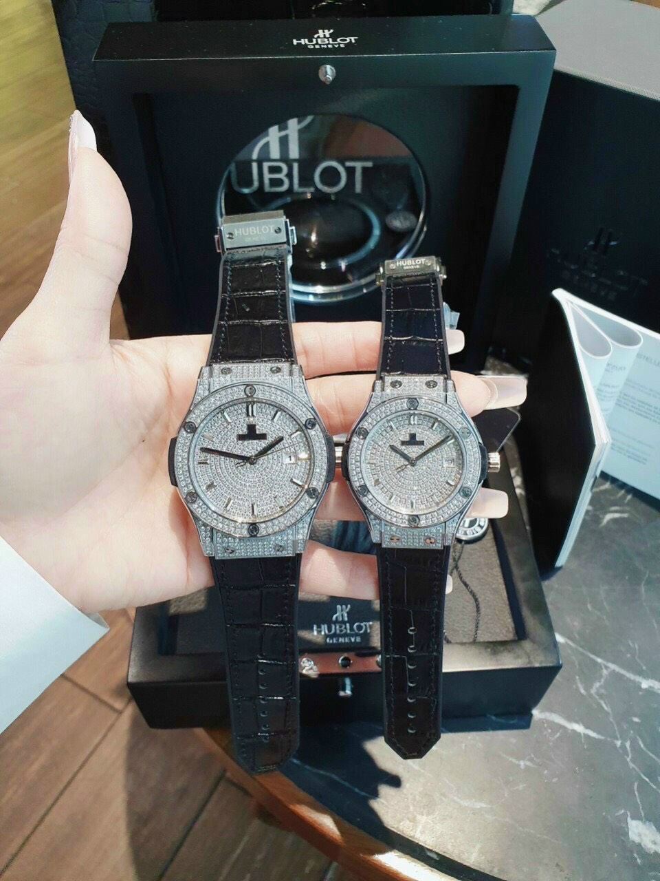 Đồng hồ đôi đẹp Hublot Đồng hồ đôi đẹp Hublot