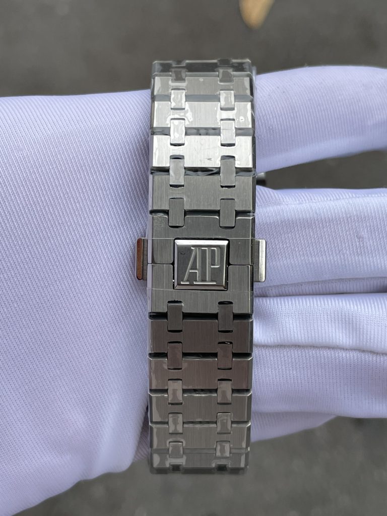 Đồng hồ Audemars Piguet nam dây kim loại