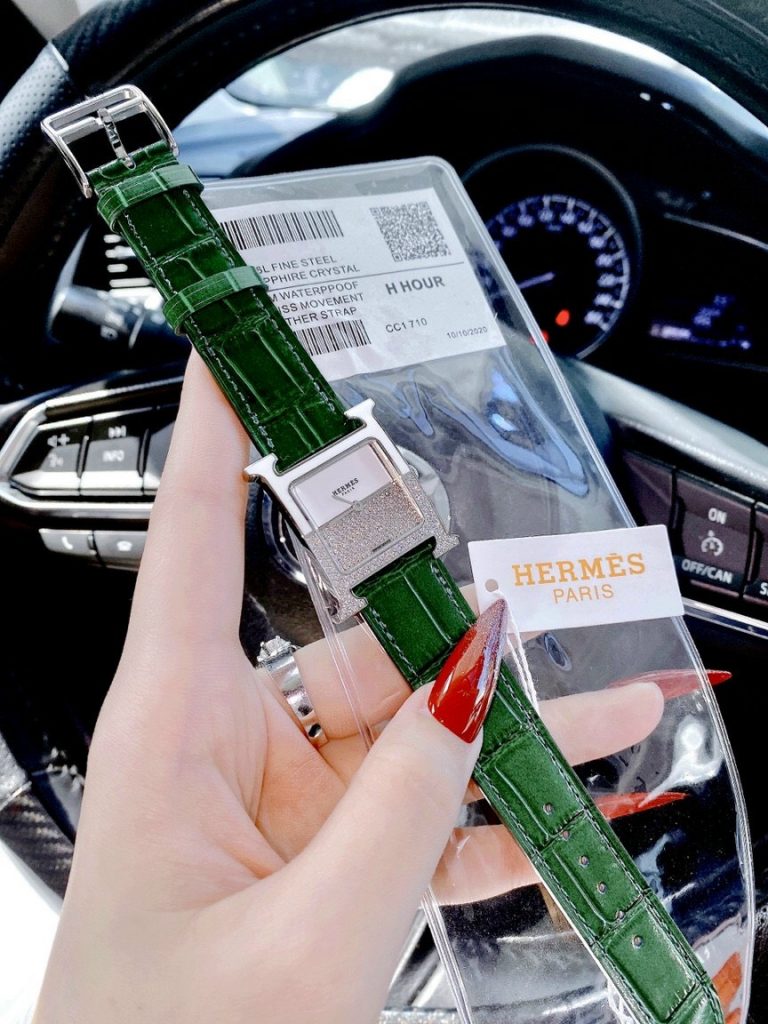 Đồng hồ Hermes nữ màu xanh lá cây