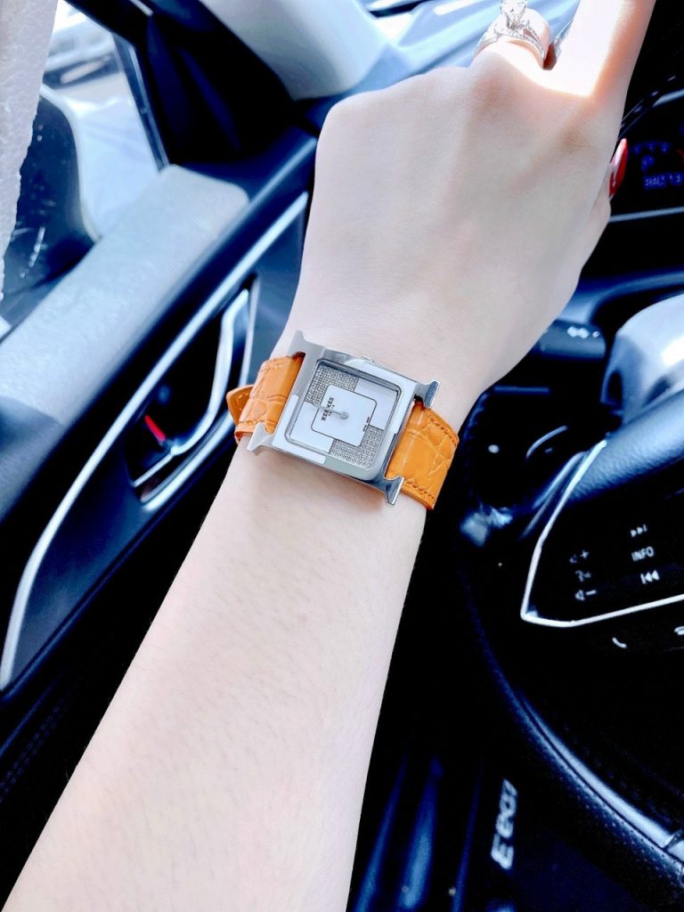 Đồng hồ Hermes nữ siêu cấp màu cam