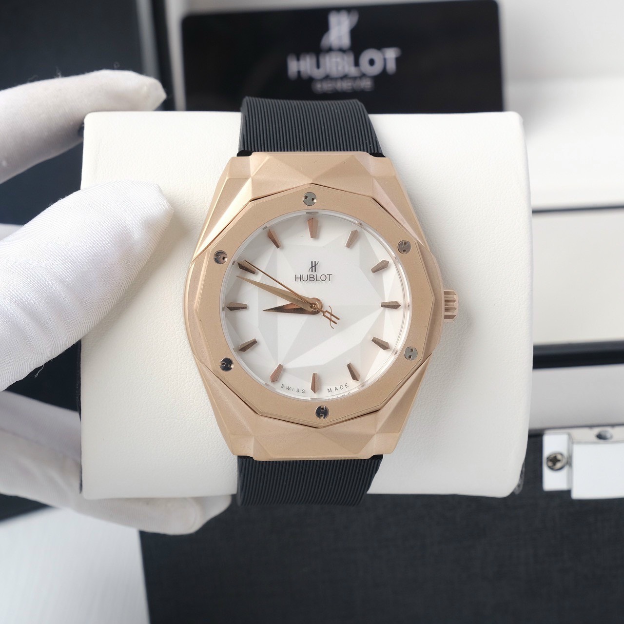 Đồng hồ Hublot Orlinski King Gold Fake Nhật Đồng hồ Hublot Orlinski King Gold Fake Nhật