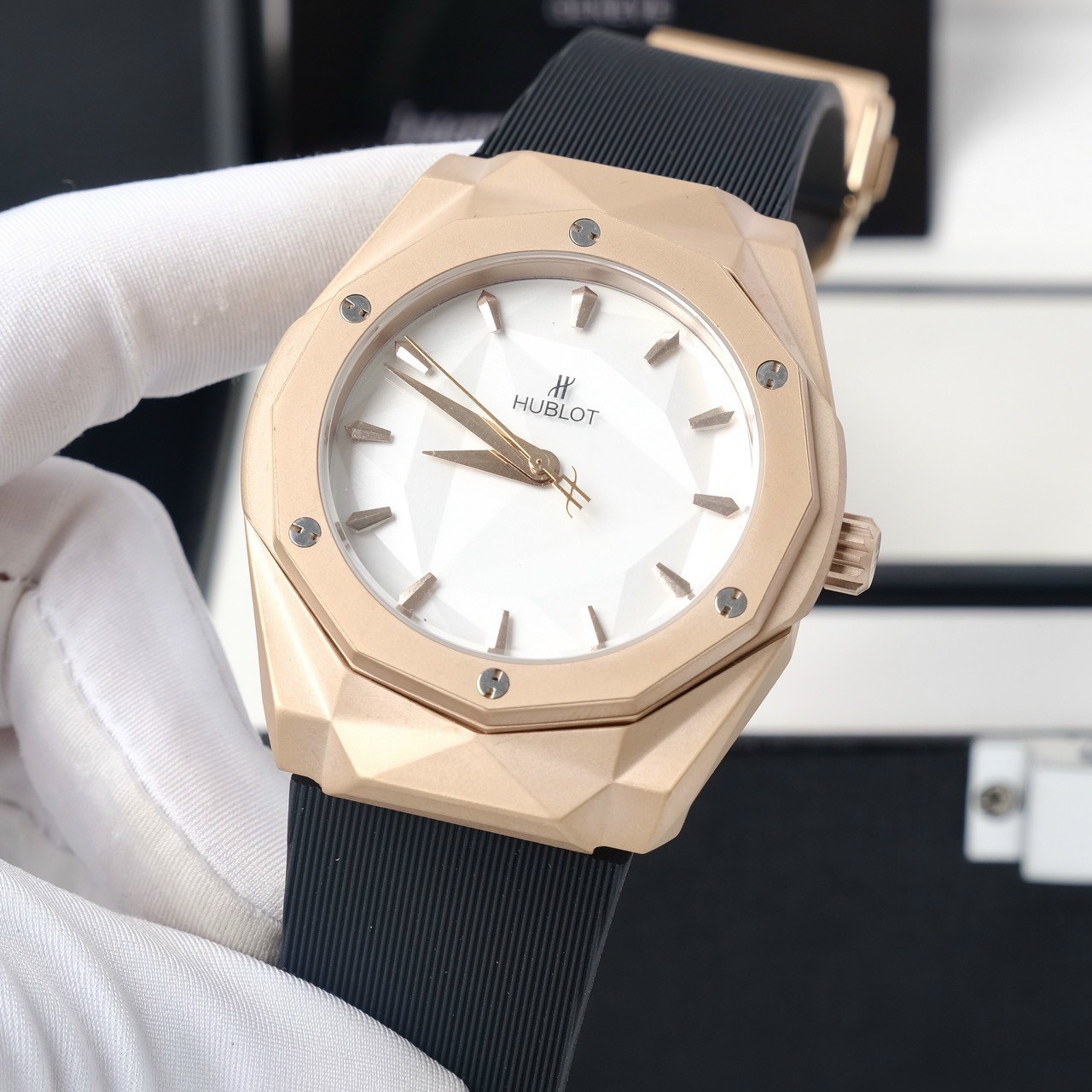 Đồng hồ Hublot Orlinski King Gold Fake cao cấp giá rẻ Đồng hồ Hublot Orlinski King Gold Fake cao cấp giá rẻ
