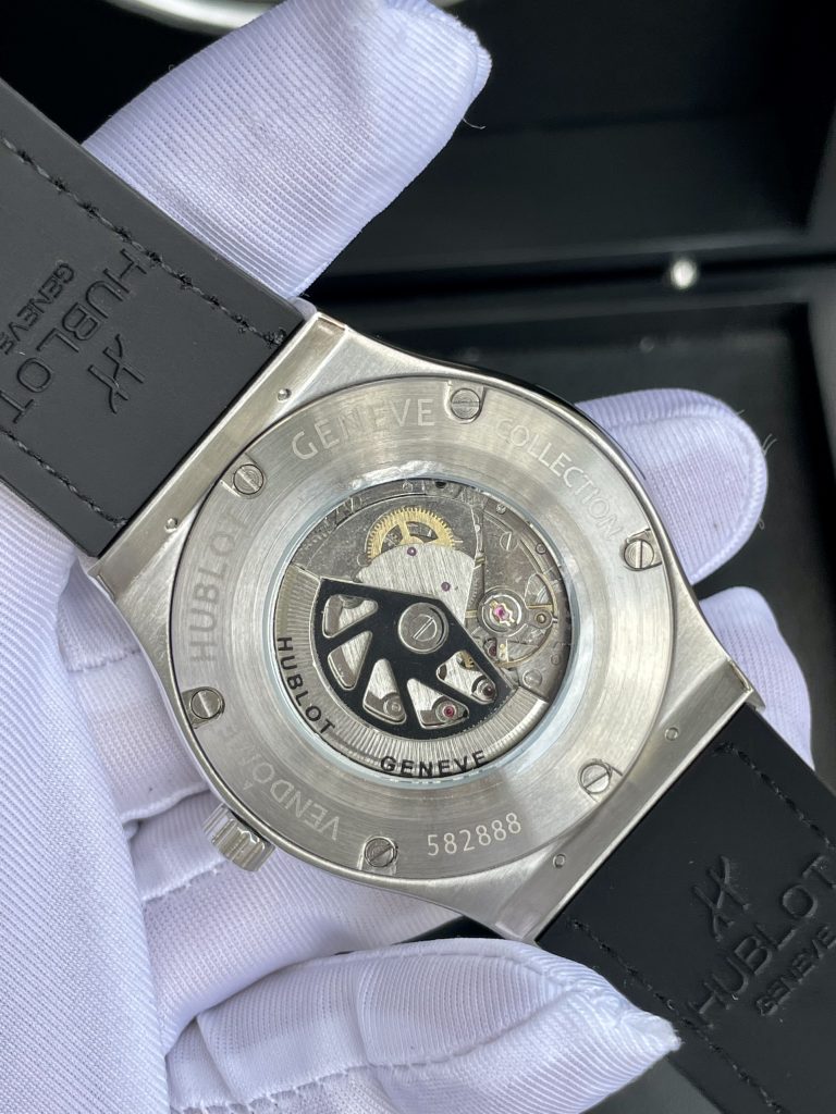 Đồng hồ nam Hublot Automatic Nhật cơ lộ máy