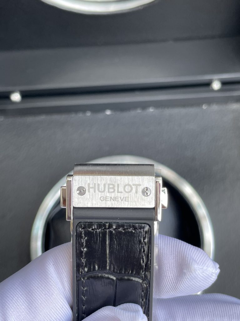 Đồng hồ nam Hublot Automatic Nhật dây da màu đen