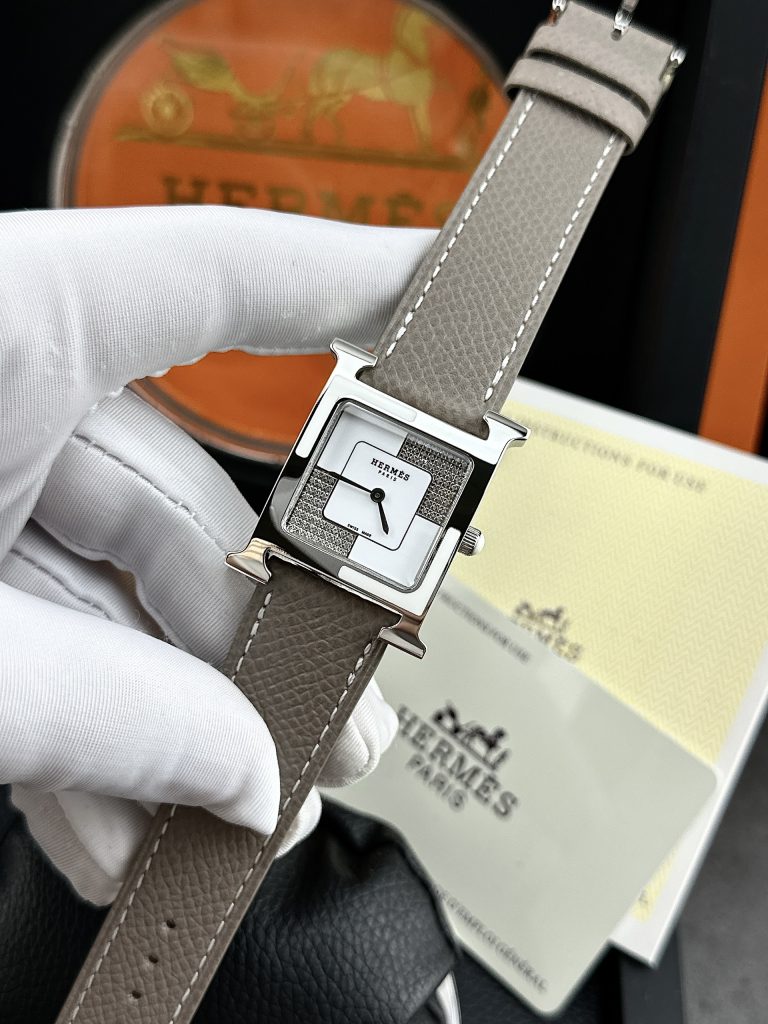 Đồng hồ Hermes dây da