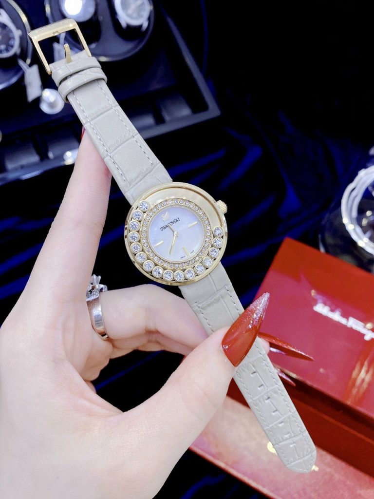 Đồng hồ Swarovski