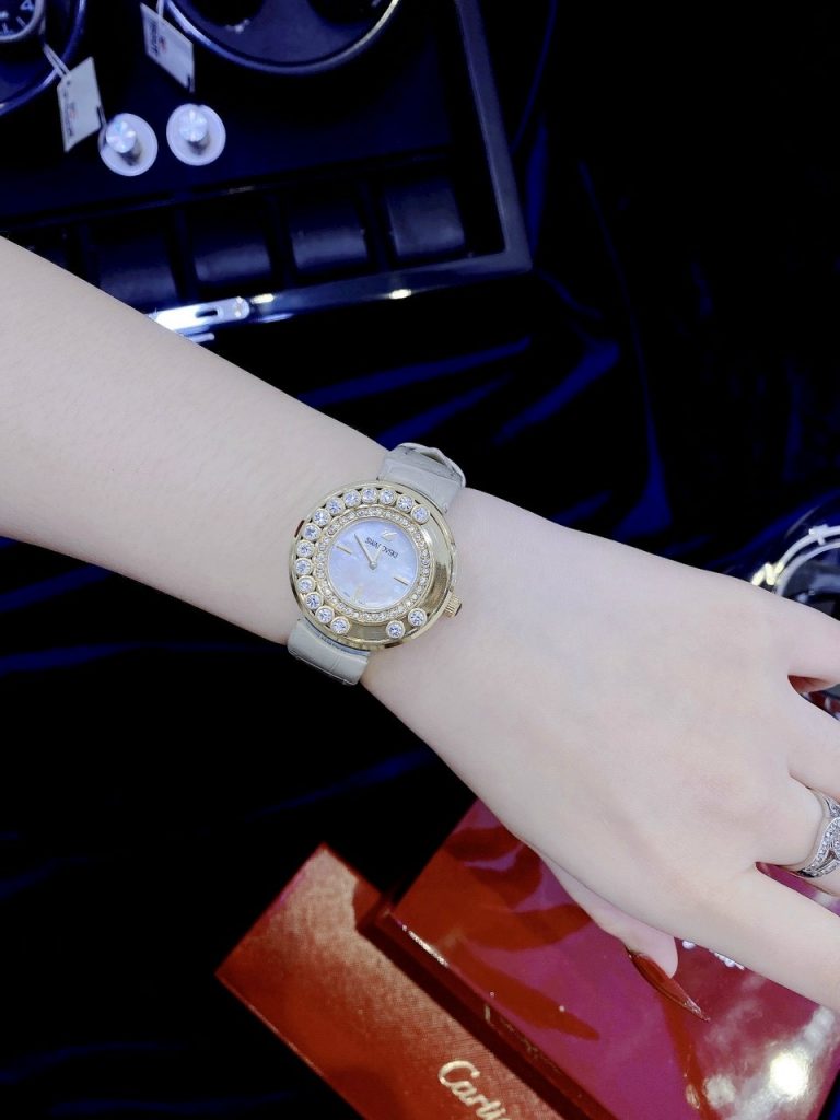 Đồng hồ Swarovski dây da nữ mặt tròn