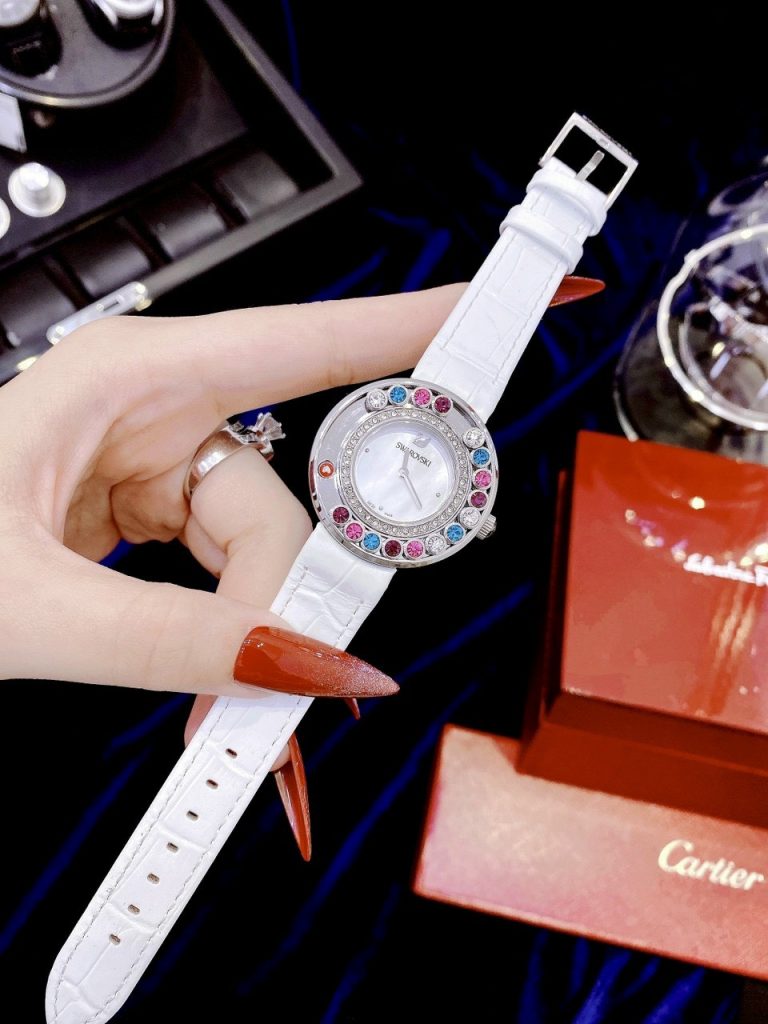 Đồng hồ Swarovski đính đá dây da nữ