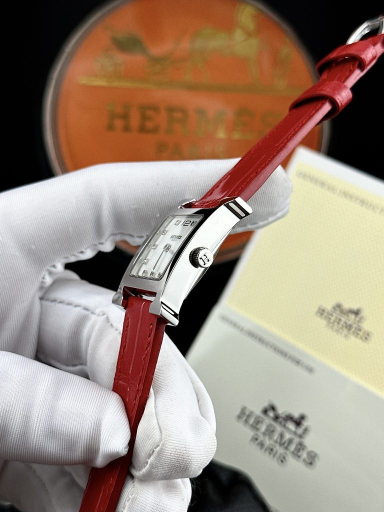 Đồng hồ nữ Hermes mặt vuông dây da giá rẻ
