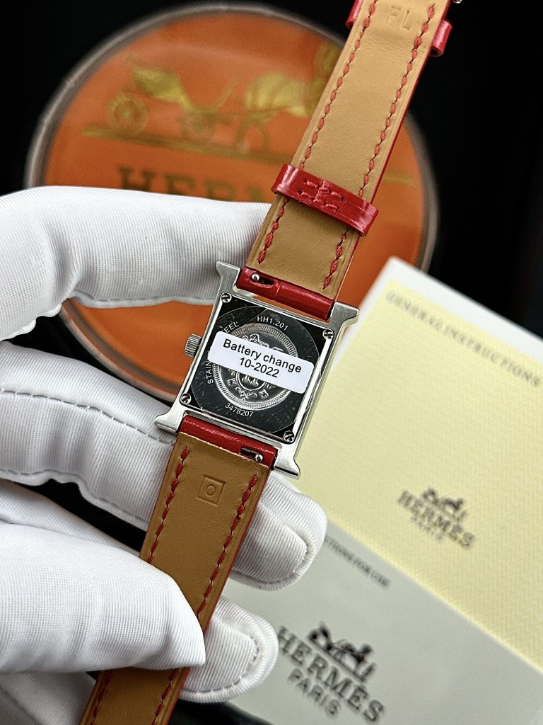 Đồng hồ nữ Hermes mặt vuông dây da siêu cấp