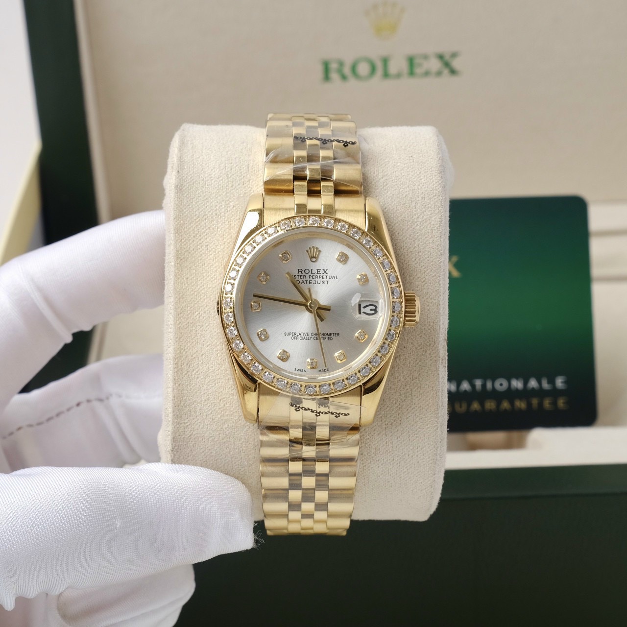 Đồng hồ Rolex Datejust nữ đính đá máy cơ màu vàng Gold Đồng hồ Rolex Datejust nữ đính đá máy cơ màu vàng Gold