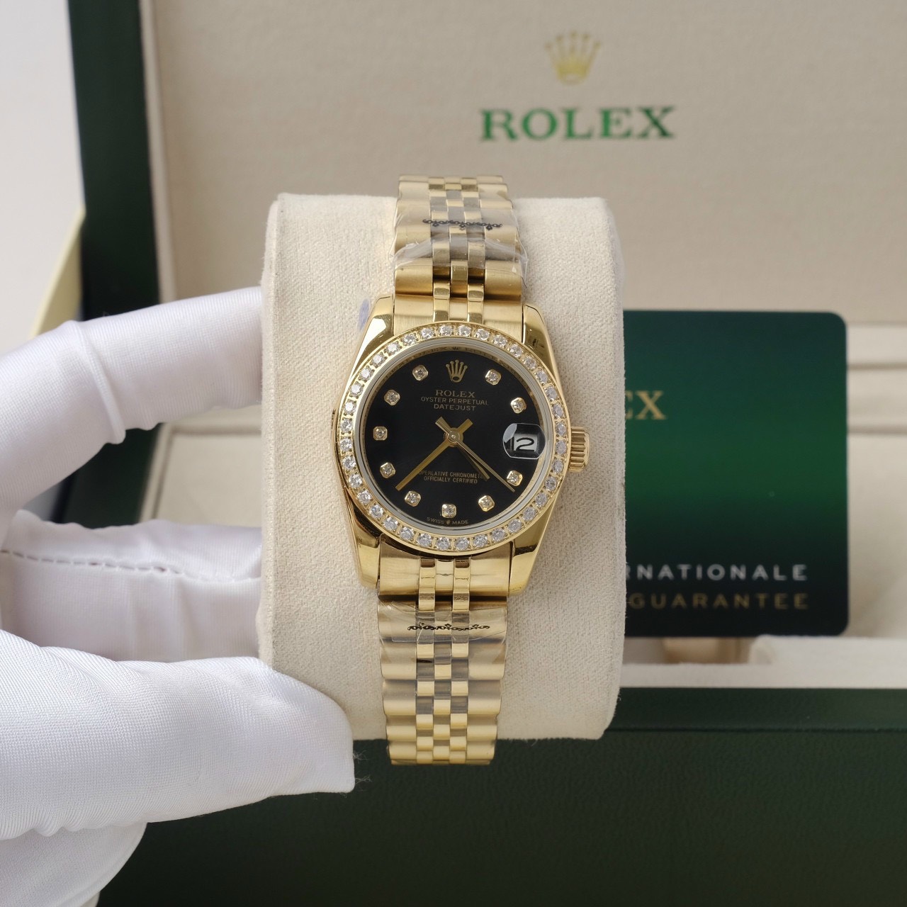 Đồng hồ Rolex Datejust nữ đính đá máy cơ màu vàng Gold Đồng hồ Rolex Datejust nữ đính đá máy cơ màu vàng Gold