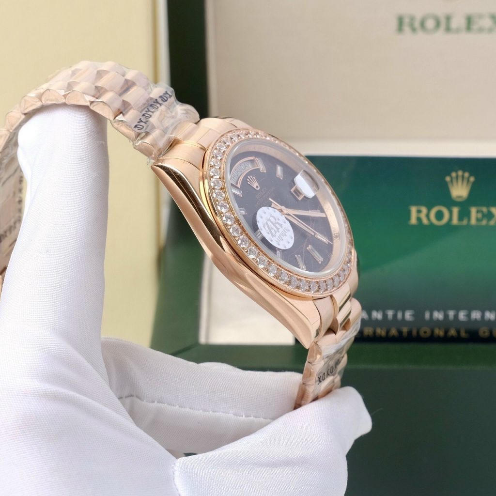 Đồng hồ nam Rolex đính đá máy Nhật giá rẻ mặt số nham thạch 40mm