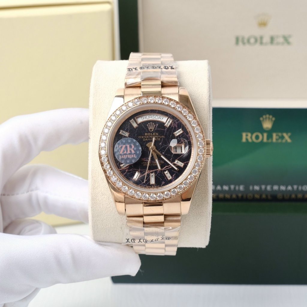 Đồng hồ nam RĐồng hồ nam Rolex đính đá máy Nhật giá rẻ mặt số nham thạch 40mmolex đính đá máy Nhật giá rẻ mặt Chocolate
