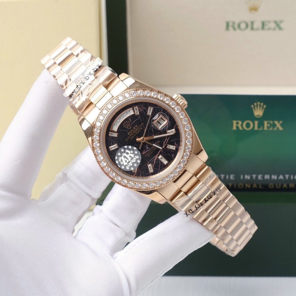Đồng hồ nam Rolex đính đá máy Nhật giá rẻ mặt số nham thạch 40mm