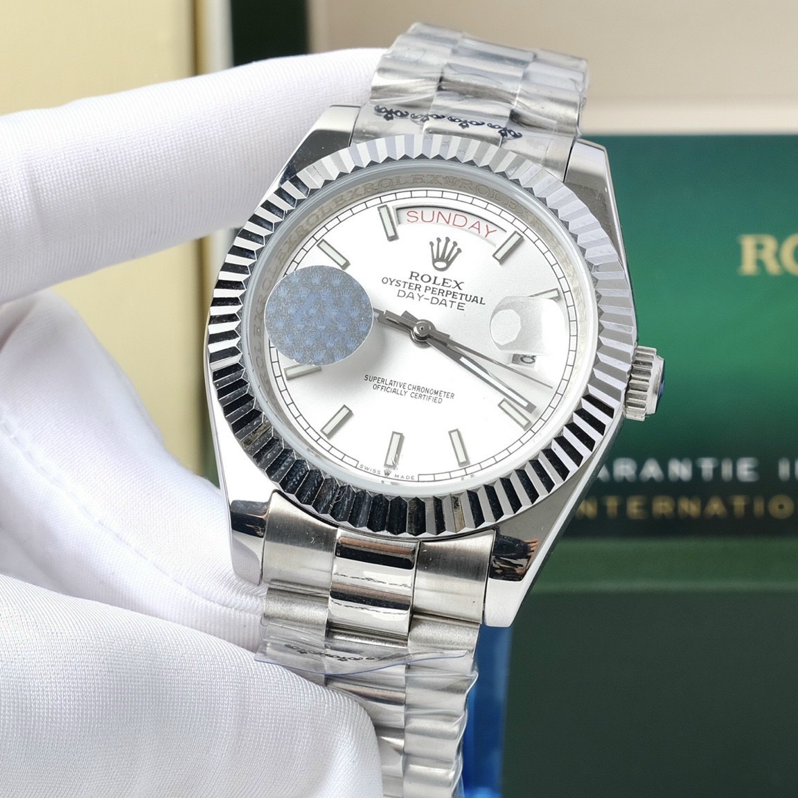 Đồng hồ nam Rolex Super Fake máy nhật Day-Date dây kim loại Đồng hồ nam Rolex Super Fake máy nhật Day-Date dây kim loại