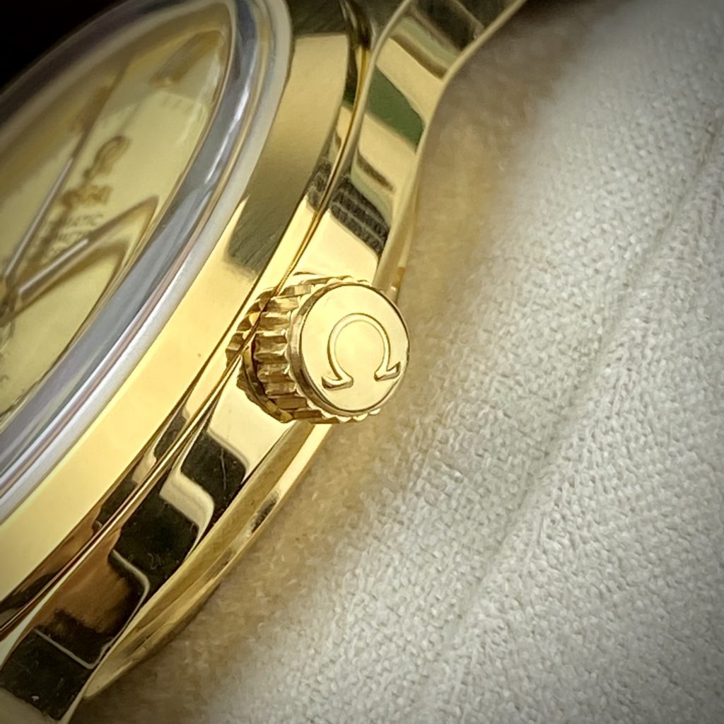 Đồng hồ Omega thuận buồm xuôi gió Super Fake máy cơ Nhật 40mm