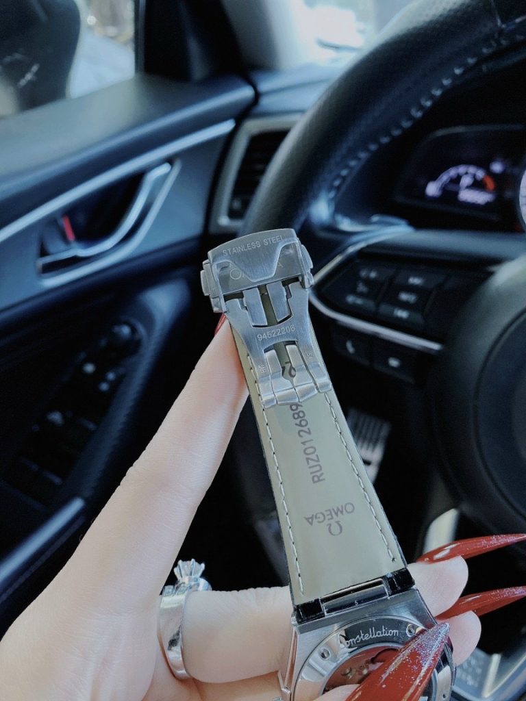 Đồng hồ nam dây da Omega Automatic