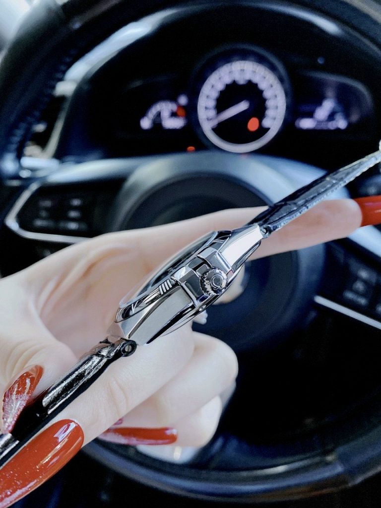 Đồng hồ nam dây da Omega giá rẻ