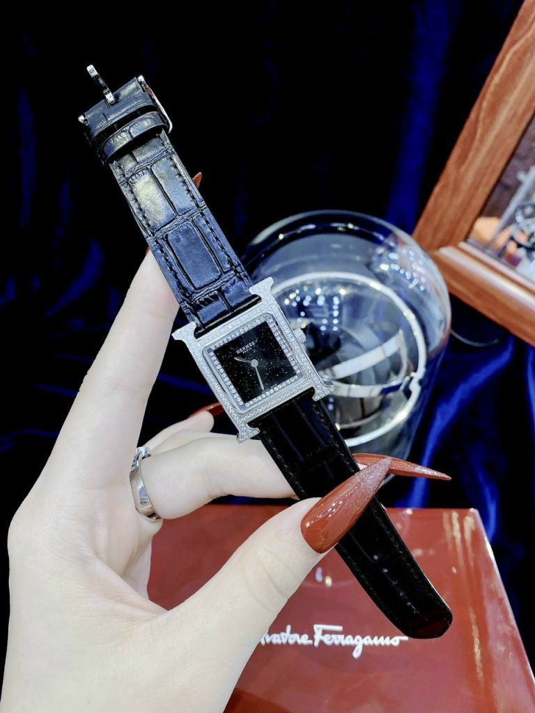 Đồng hồ Hermes nữ Like Auth mặt chữ nhật đính đá dây da 4 màu 26mm