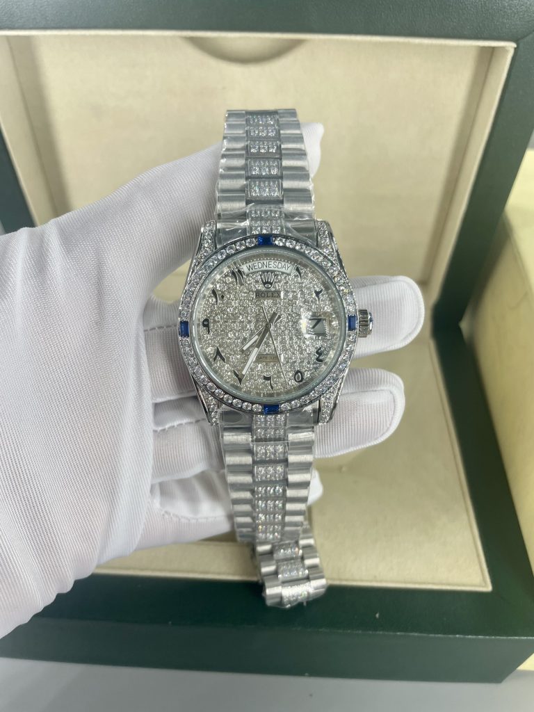 Đồng hồ Rolex Day-Date đính full đá mặt và dây Fake 11 máy Nhật