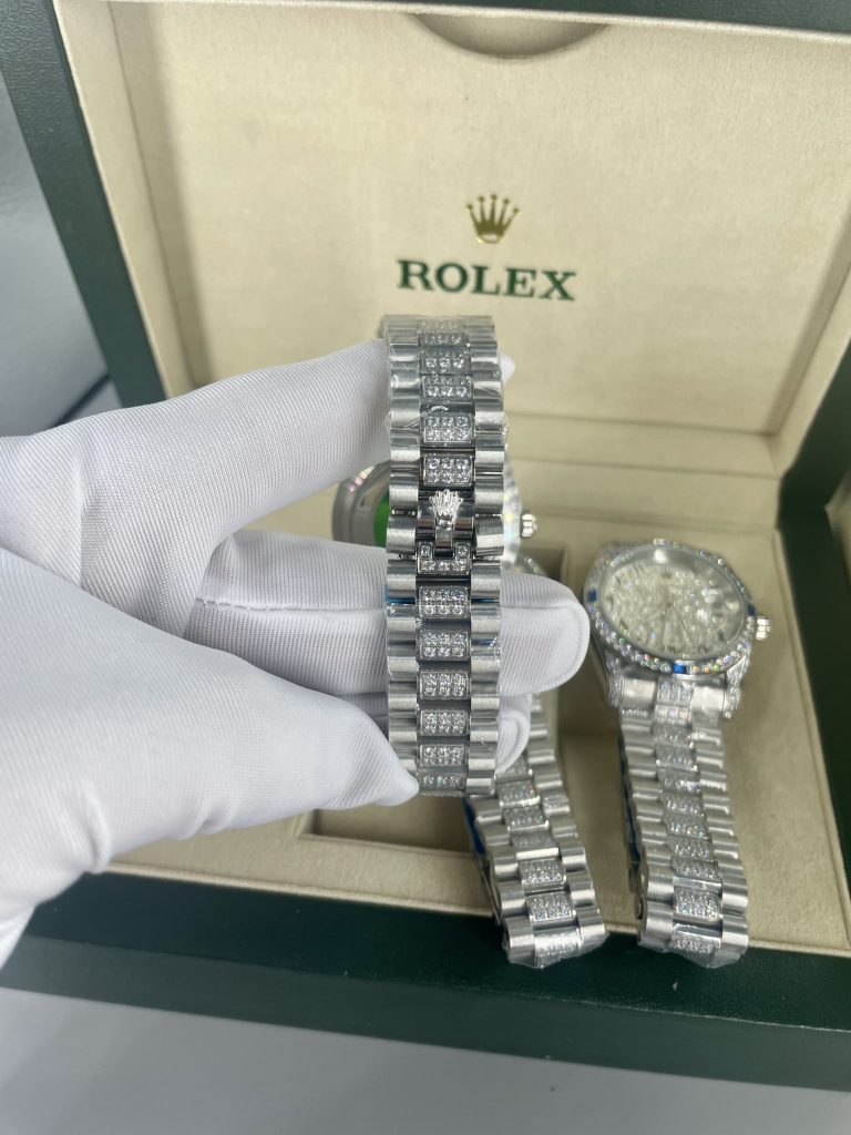 Đồng hồ Rolex Day-Date đính full đá mặt và dây Fake 11 máy Nhật