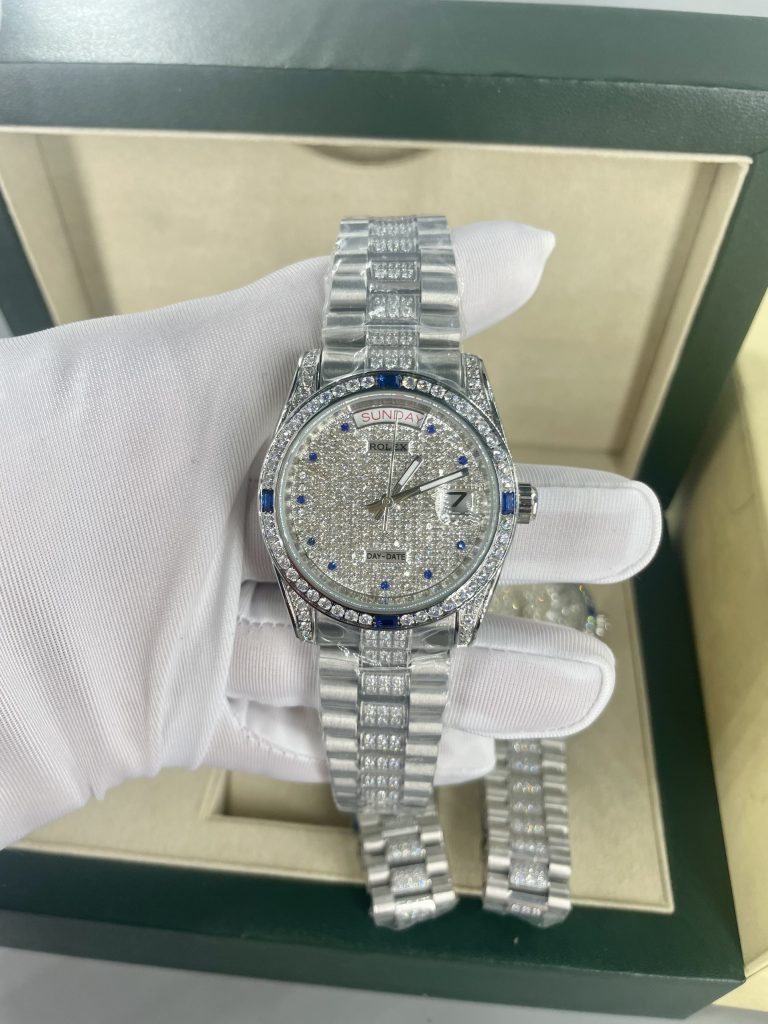 Đồng hồ Rolex Day-Date đính full đá mặt và dây Fake 11 máy Nhật