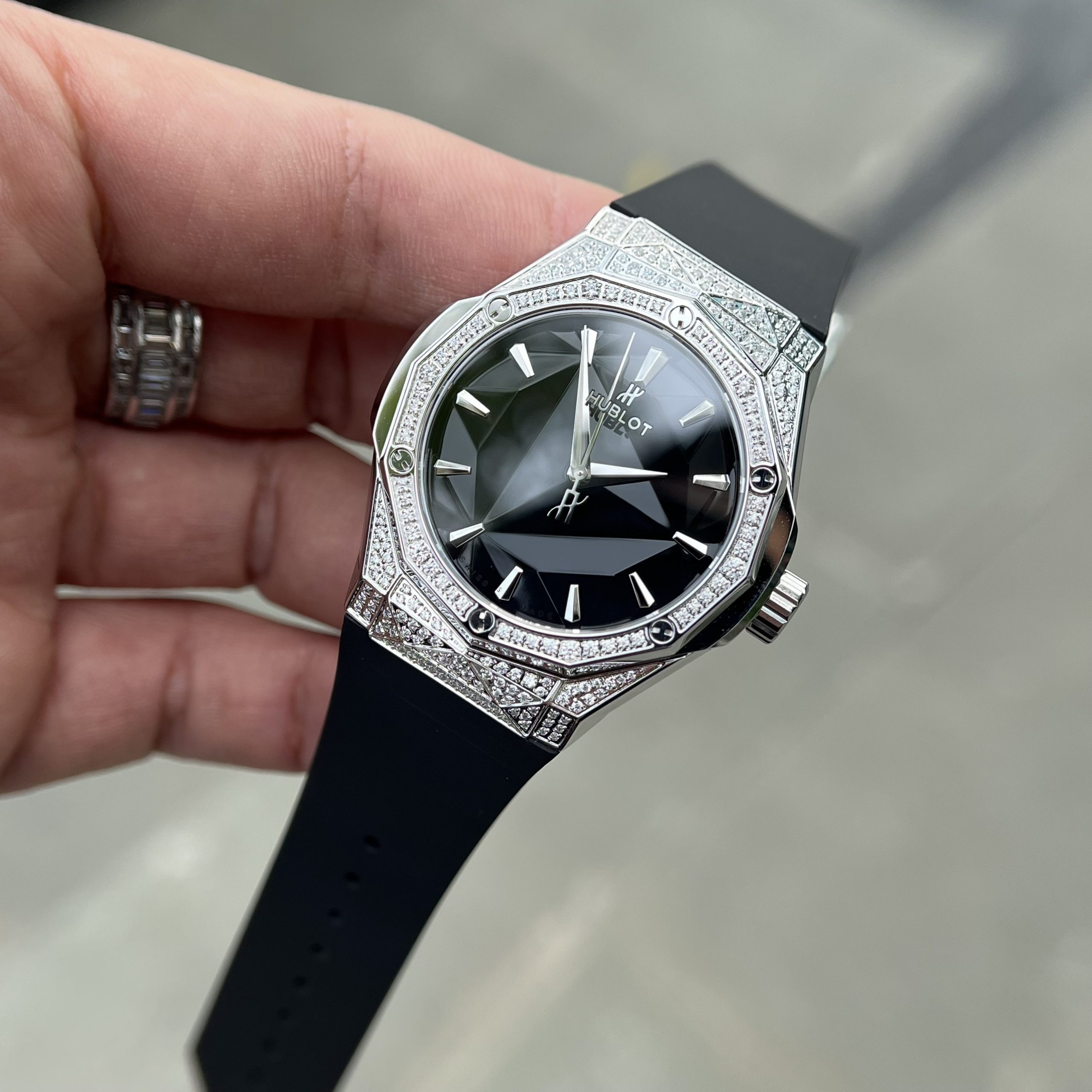 Đồng hồ Hublot đính đá Orlinski Replica 11 Thụy Sỹ HB Factory 40mm Đồng hồ Hublot đính đá Orlinski Replica 11 Thụy Sỹ HB Factory 40mm