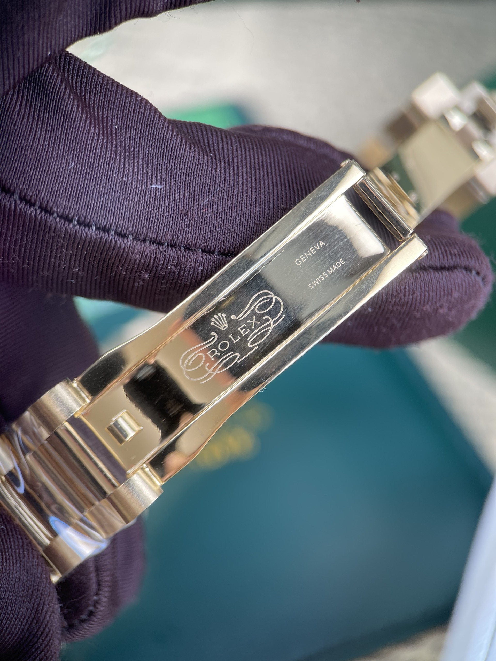 Đồng Hồ Rolex Day-Date Mặt Thiên Thạch Đồng Hồ Rolex Day-Date Mặt Thiên Thạch