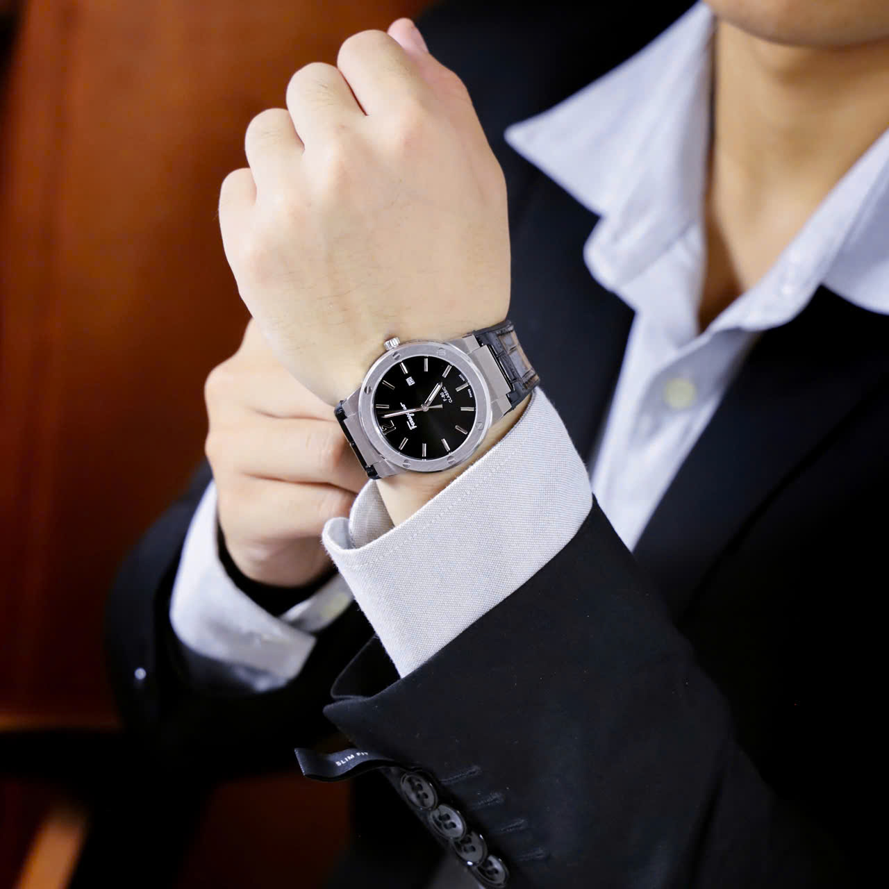 Đồng hồ Salvatore Ferragamo F80 Classic nam dây cao su màu đen Super Fake 40mm (5)