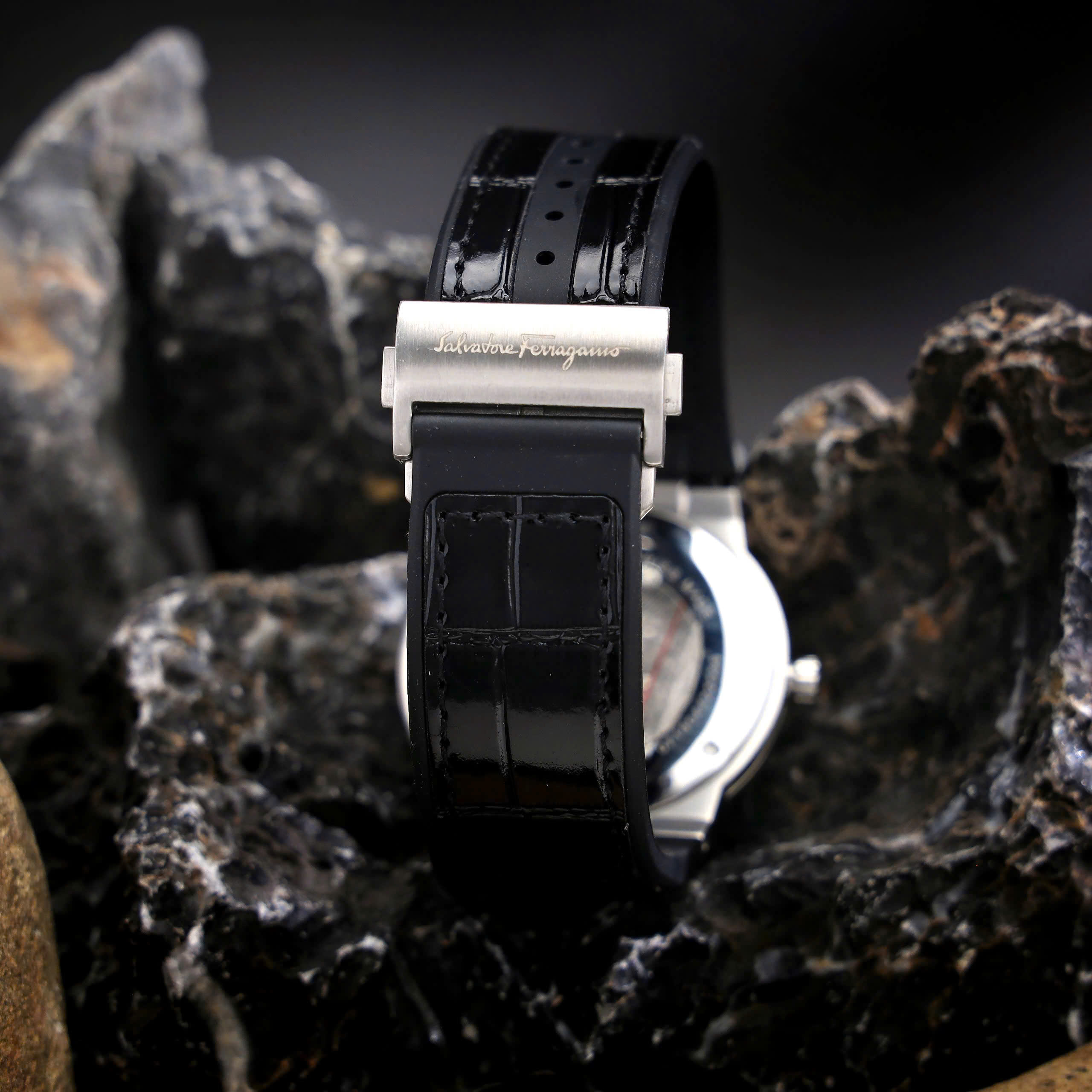 Đồng hồ Salvatore Ferragamo F80 Classic nam dây cao su màu đen Super Fake 40mm (9)