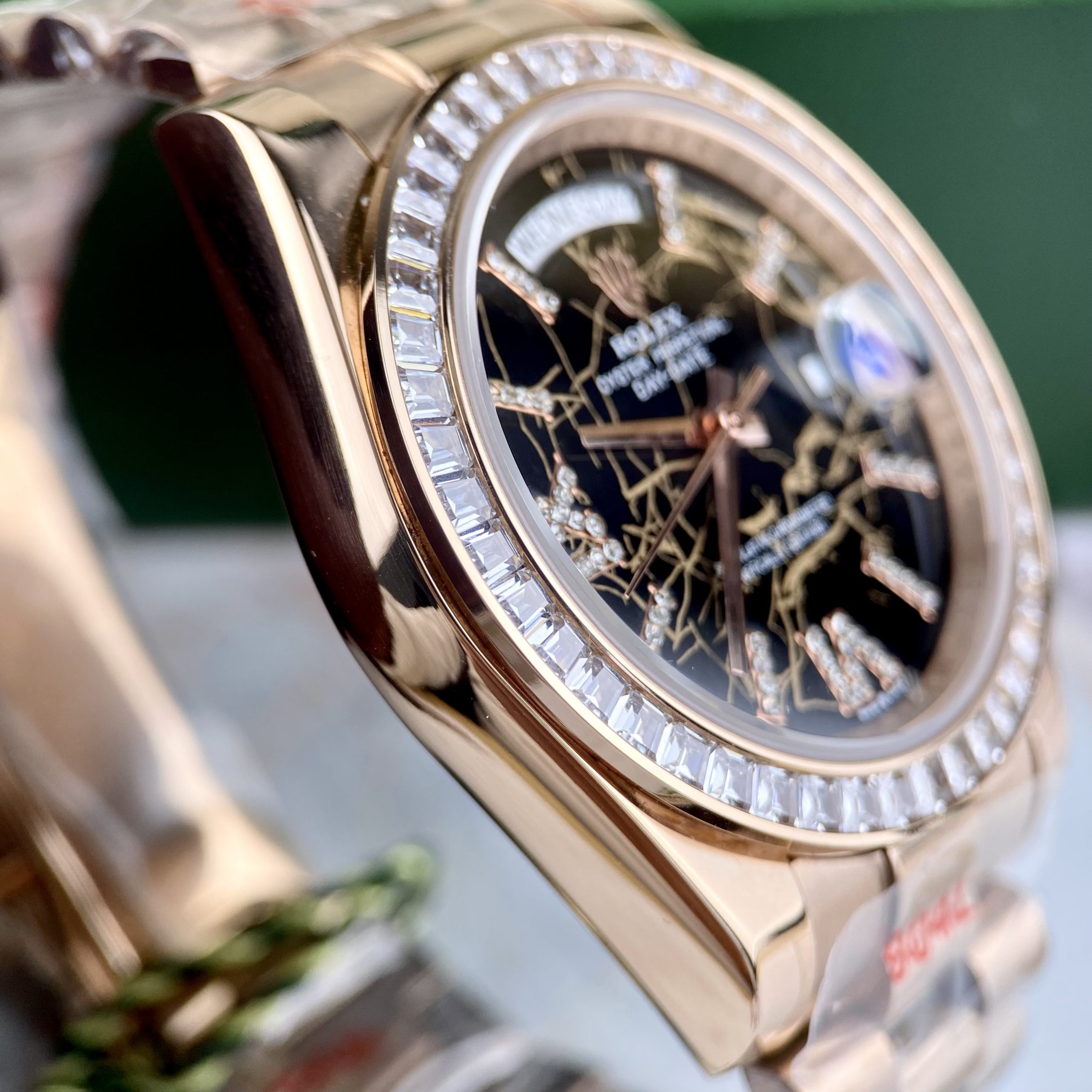 Đồng hồ Rolex Day-Date mặt nham thạch Fake 11 máy cơ Nhật 40mm Đồng hồ Rolex Day-Date mặt nham thạch Fake 11 máy cơ Nhật 40mm