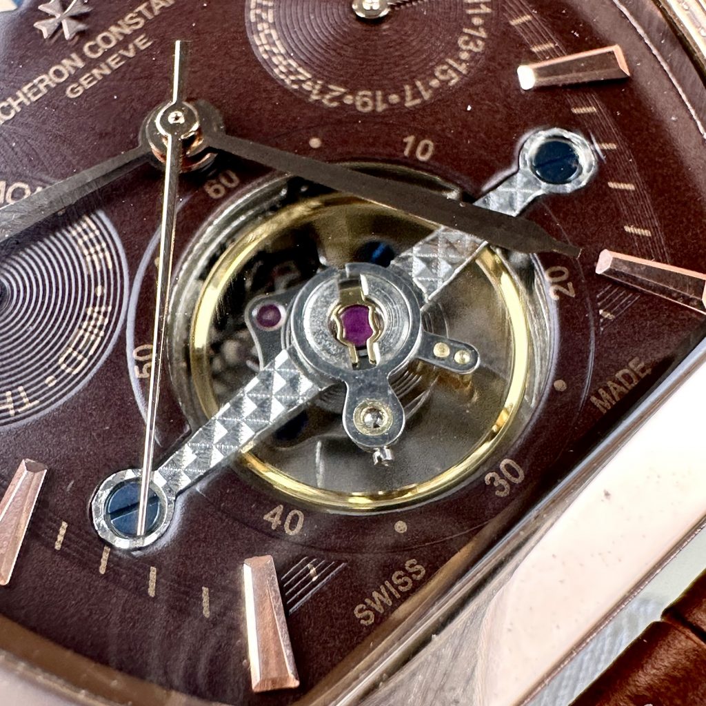 Đồng hồ Vacheron Constantin Super Fake Nhật cơ lộ máy màu nâu 39mm