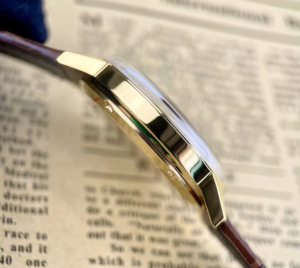 Đồng hồ Omega cổ Constellation Co-Xial Chronometer Fake 11 Nhật