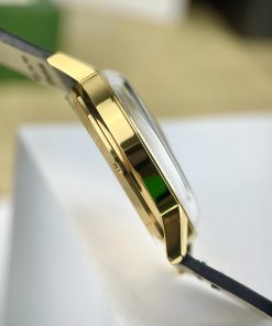 Đồng hồ Omega Seamaster Automatic Nhật giá rẻ dây da màu đen 40mm