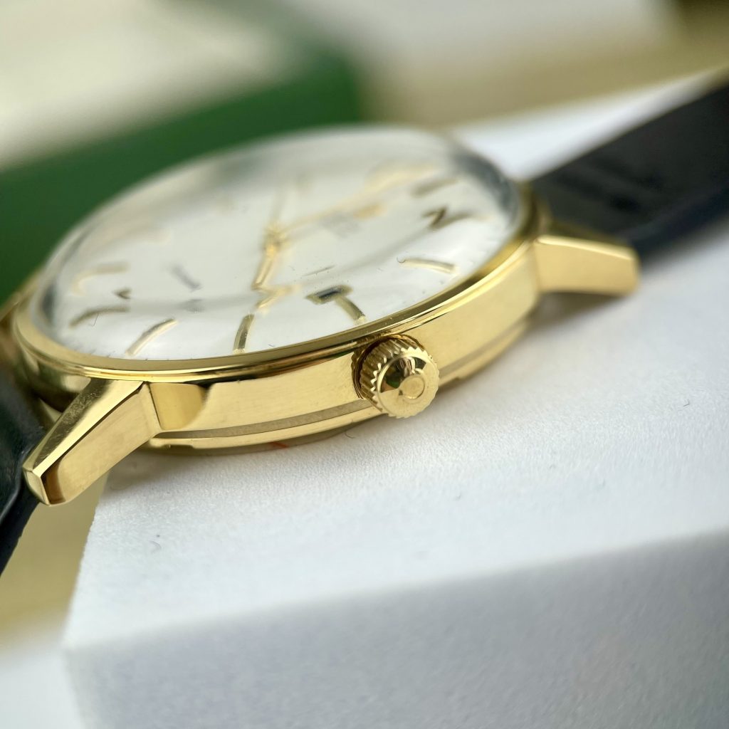 Đồng hồ Omega Seamaster Automatic Nhật giá rẻ dây da màu đen 40mm