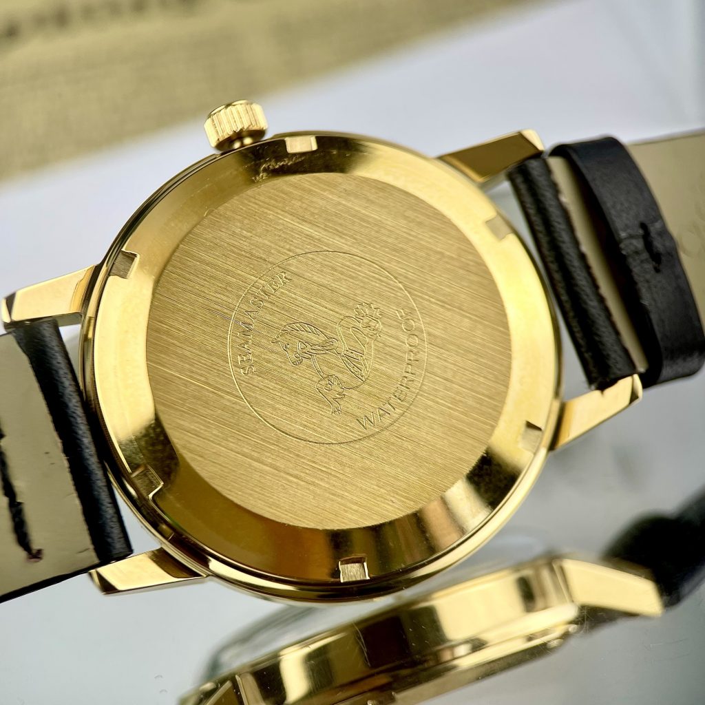 Đồng hồ Omega Seamaster Automatic Nhật giá rẻ dây da màu đen 40mm