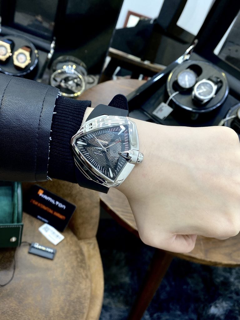 Đồng hồ nam Hamilton Ventura automatic giá rẻ màu đen