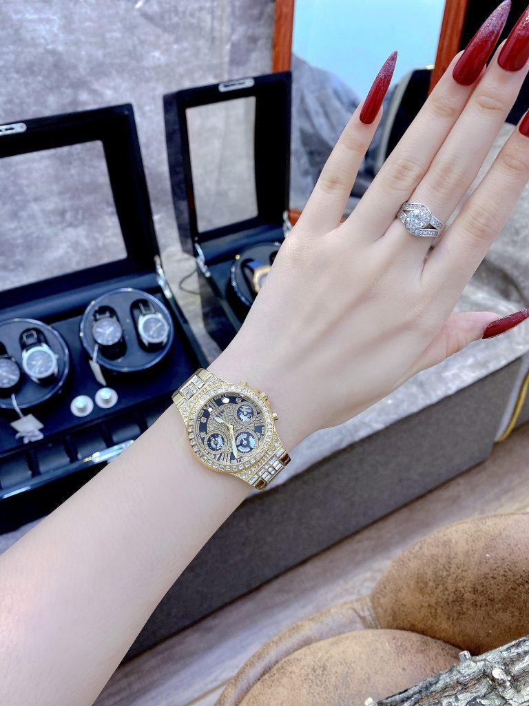 Đồng hồ nữ Guess GW0320L5 Like Auth màu vàng Gold đính đá