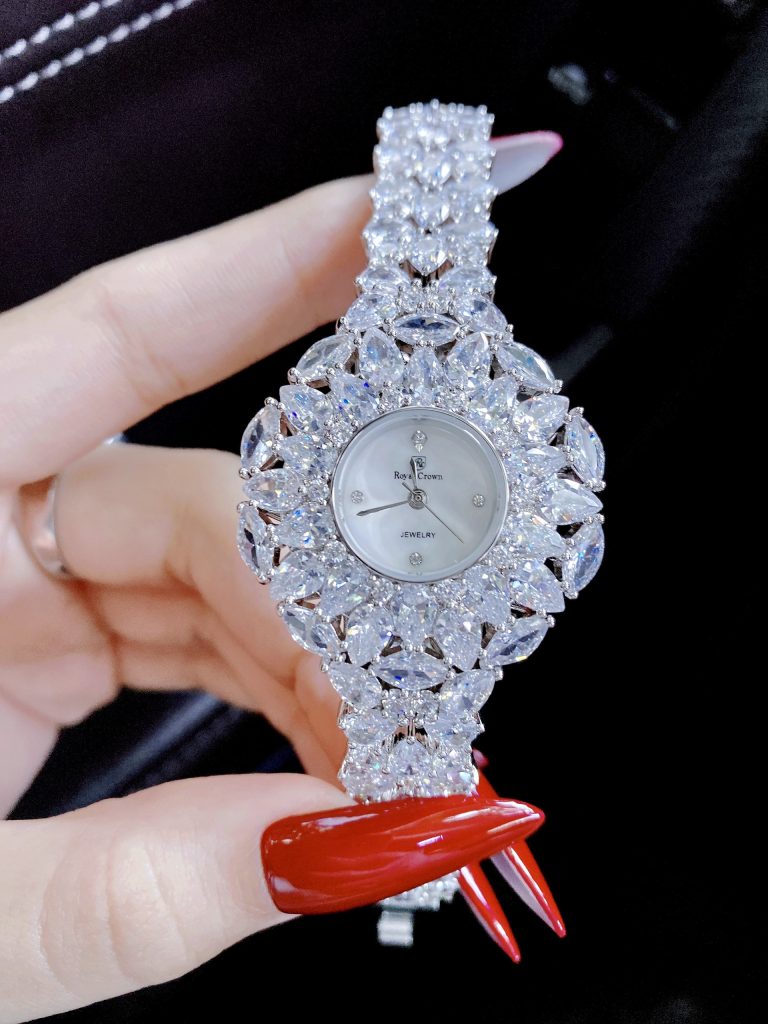 Đồng hồ nữ cao cấp Royal Crown dây kim loại đính đá giá rẻ