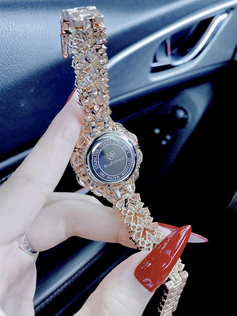 Đồng hồ nữ cao cấp Royal Crown dây kim loại đính đá giá rẻ