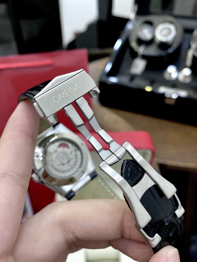 Đồng hồ nam Omega Constellation Automatic nam dây da màu đen 38mm