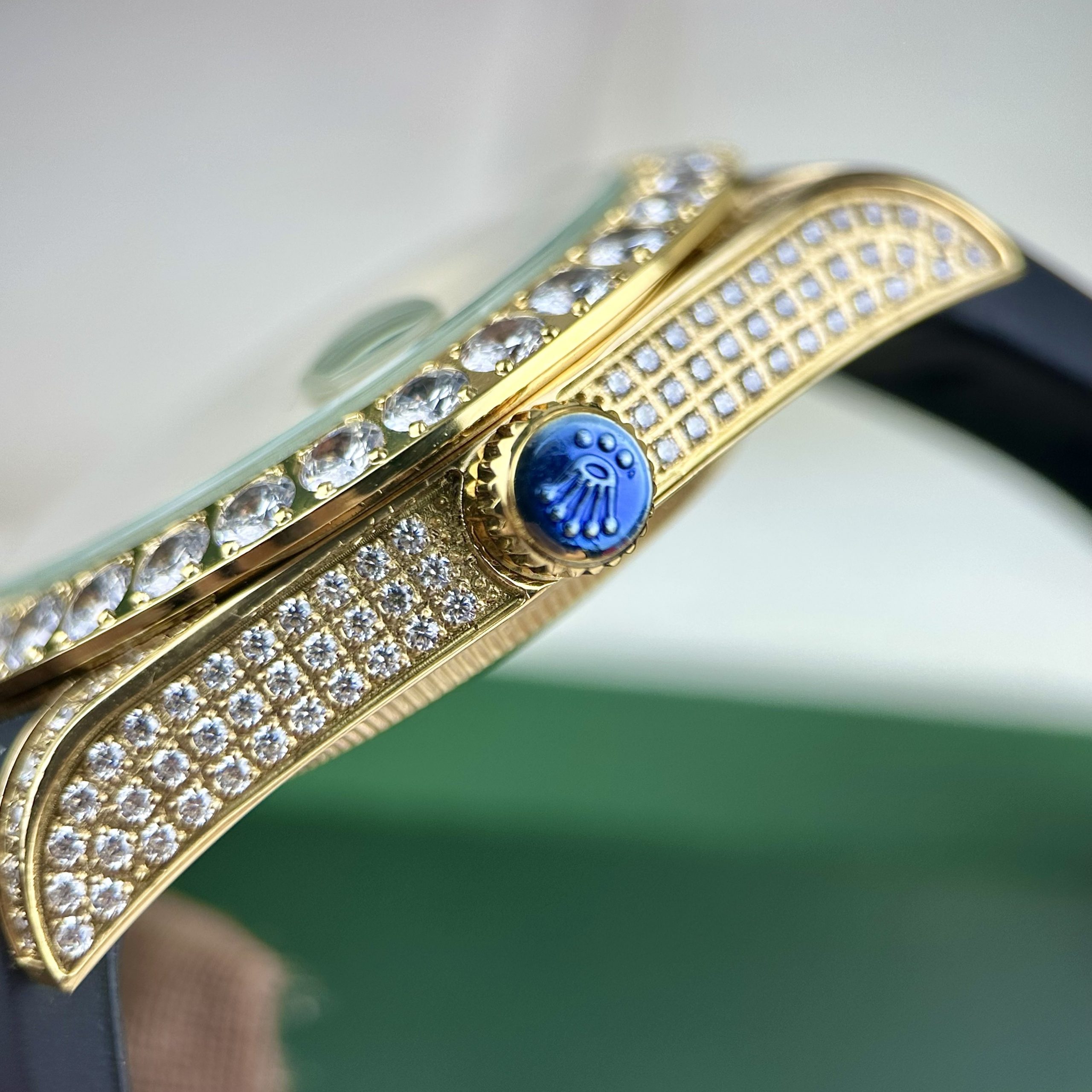 Đồng hồ Rolex GMT-Master II Fake cao cấp máy Nhật đính đá 40mm Đồng hồ Rolex GMT-Master II Fake cao cấp máy Nhật đính đá 40mm