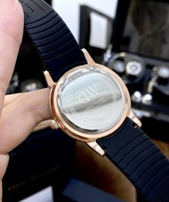 Đồng hồ nam Daniel Wellington Iconic Motion dây cao su màu đen 40mm