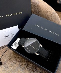 Đồng hồ nam Daniel Wellington Iconic Motion dây cao su màu đen 40mm